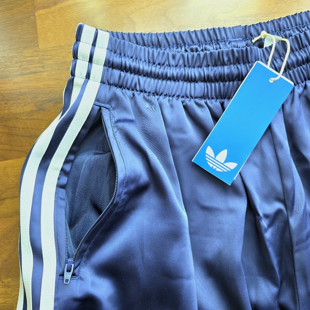 Adidas Adicolor Satin Wide-Leg Track Pants - NWT Night Indigo Size 6 - Picture 5 of 15